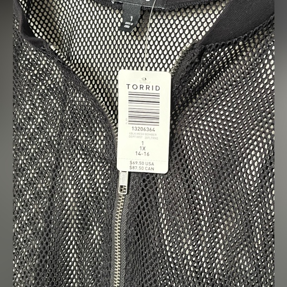 Plus size black mesh zip up - Picture 3 of 4